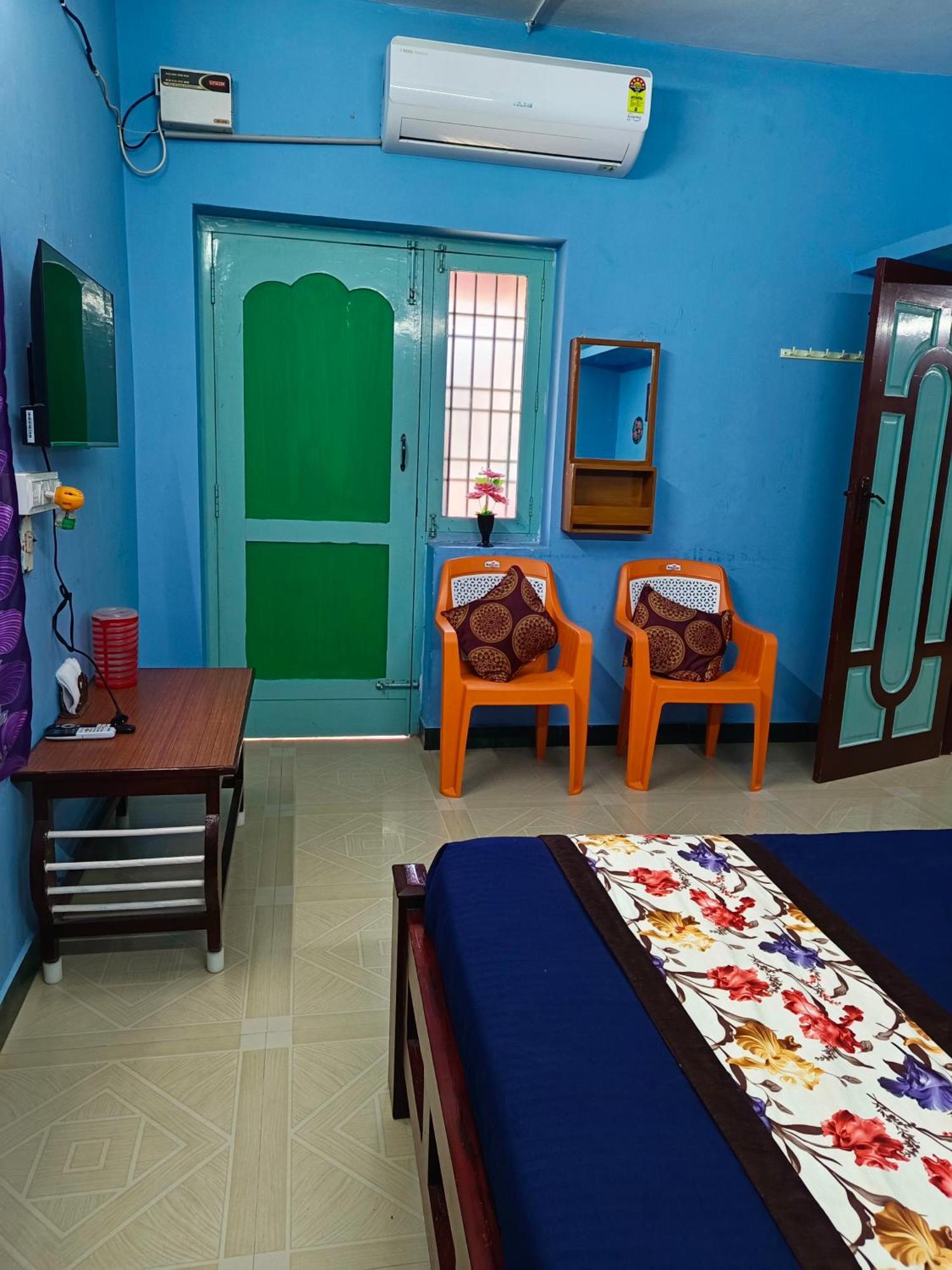 Blue Waves Homestay Pondicherry Exterior foto